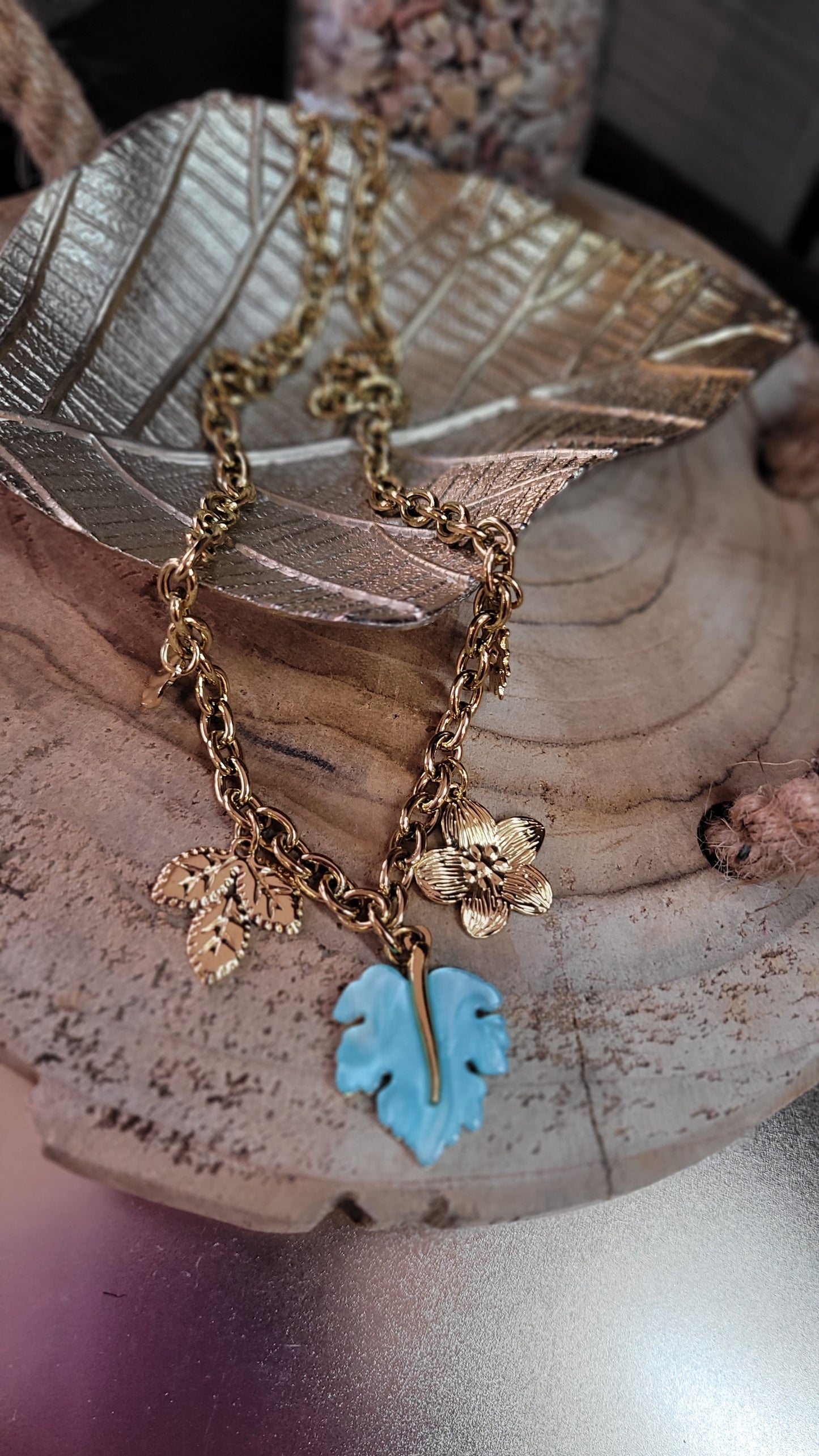 Collier Feuille