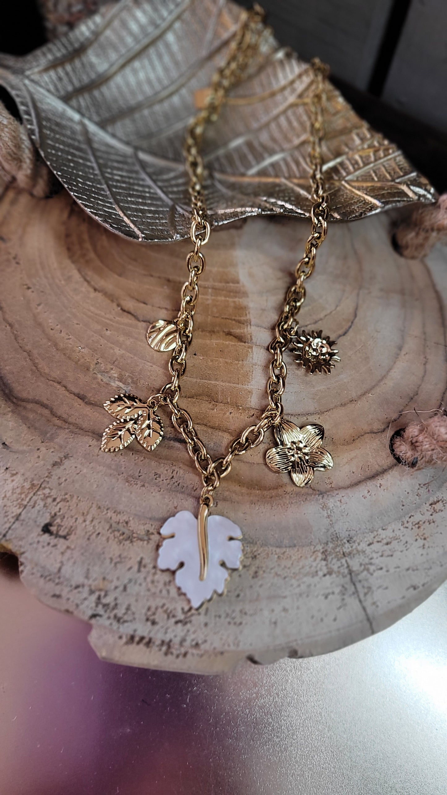 Collier Feuille