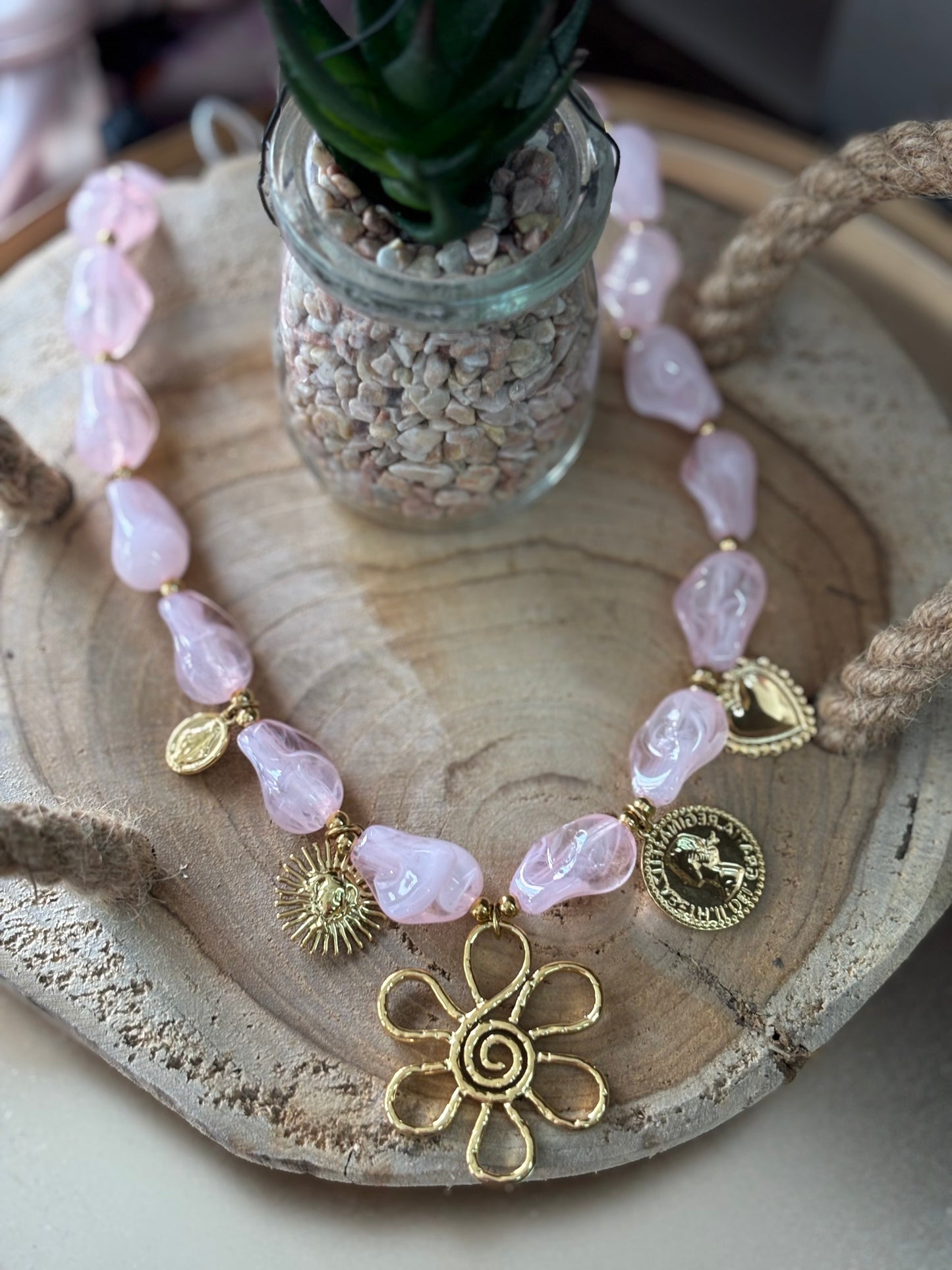 Collier Rosa